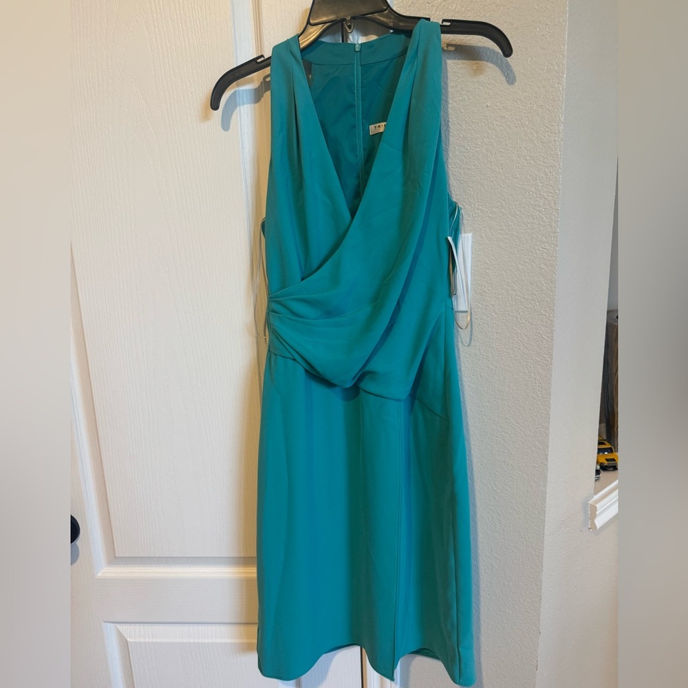 TRINA TURK- Elegant Teal Sleeveless Dress
